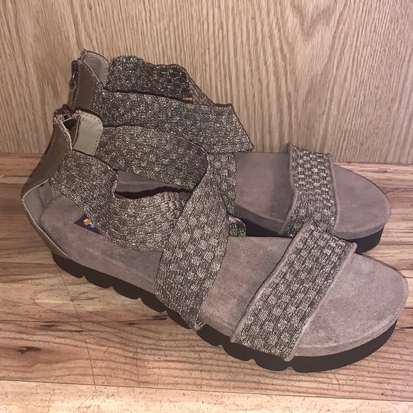 Zee Alexis Fran 40 bronze metallic elastic cross cross rear zip comfort sandals - Picture 2 of 13